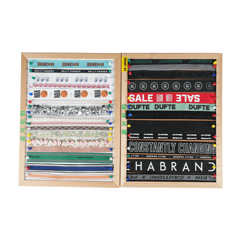 Etiquetas de transferencia de calor de silicona 3D (HTL) y parches para ropa