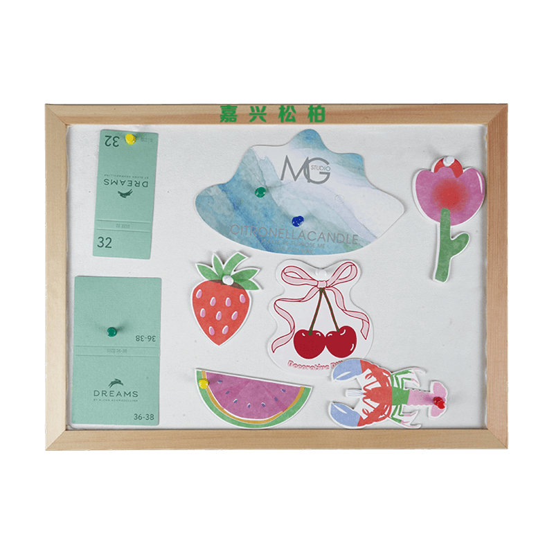 Diseño e impresión de etiquetas colgantes de cartón