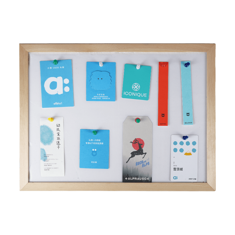 Diseño e impresión de etiquetas colgantes de cartón